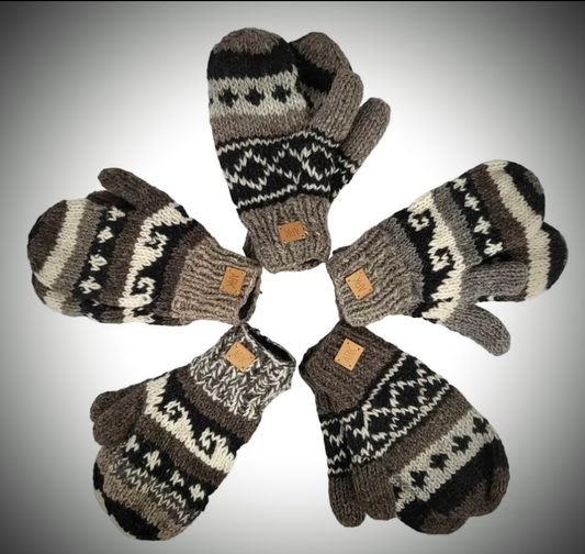 Market Wool Mittens - Random Natural Colors